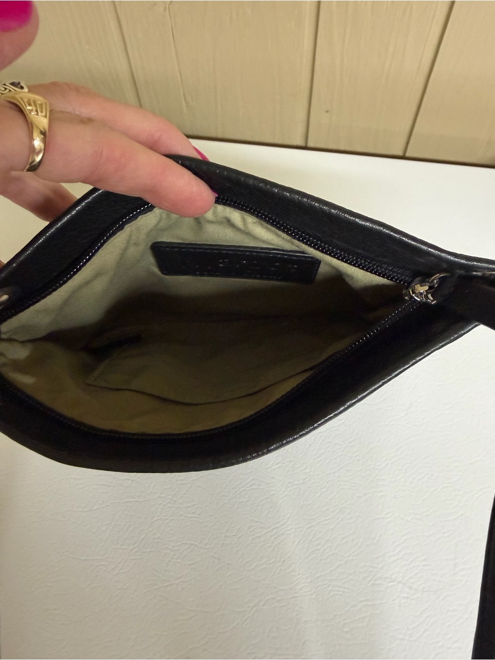 Black Genuine Leather Crossbody Bag with Grommet Detail - Picture 5 of 8